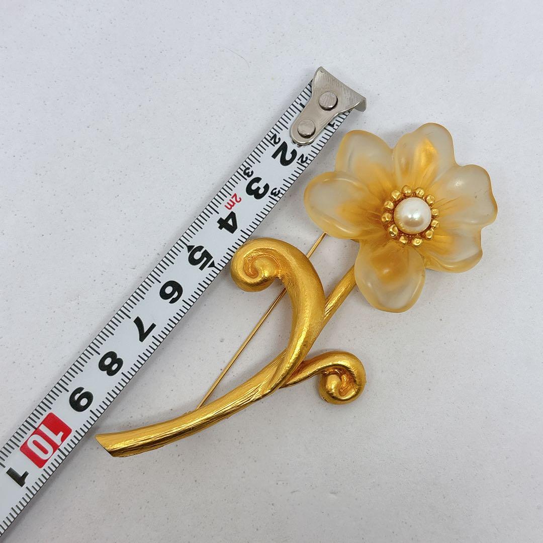 KENZO ケンゾー フェイクパール フラワー ブローチ ゴールドカラー
