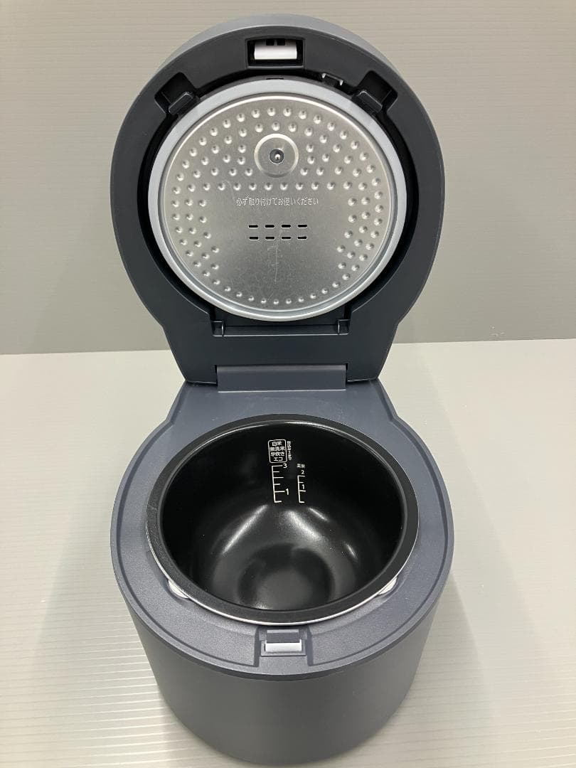 アイリスオーヤマ 炊飯器 RC-ISA30AZ-HA 2023年製