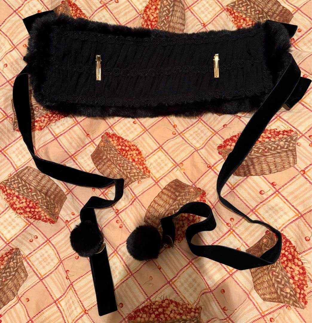 Luxmira 薔薇のファーヘッドドレス”Fascinant” 黒　送料込