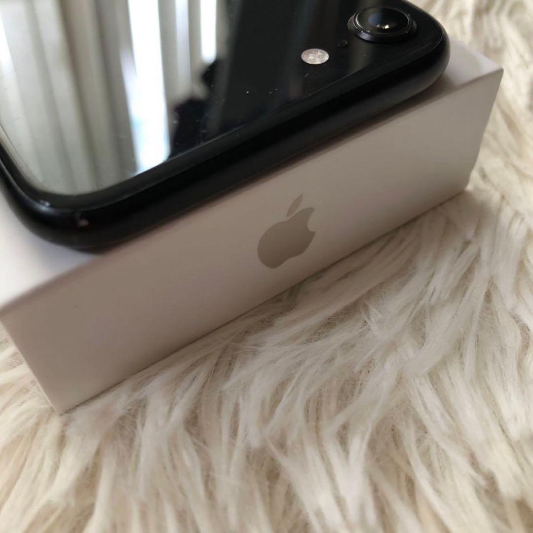 【すぐ発送】iPhone SE2 64GB SIMフリー 【早い者勝ち】