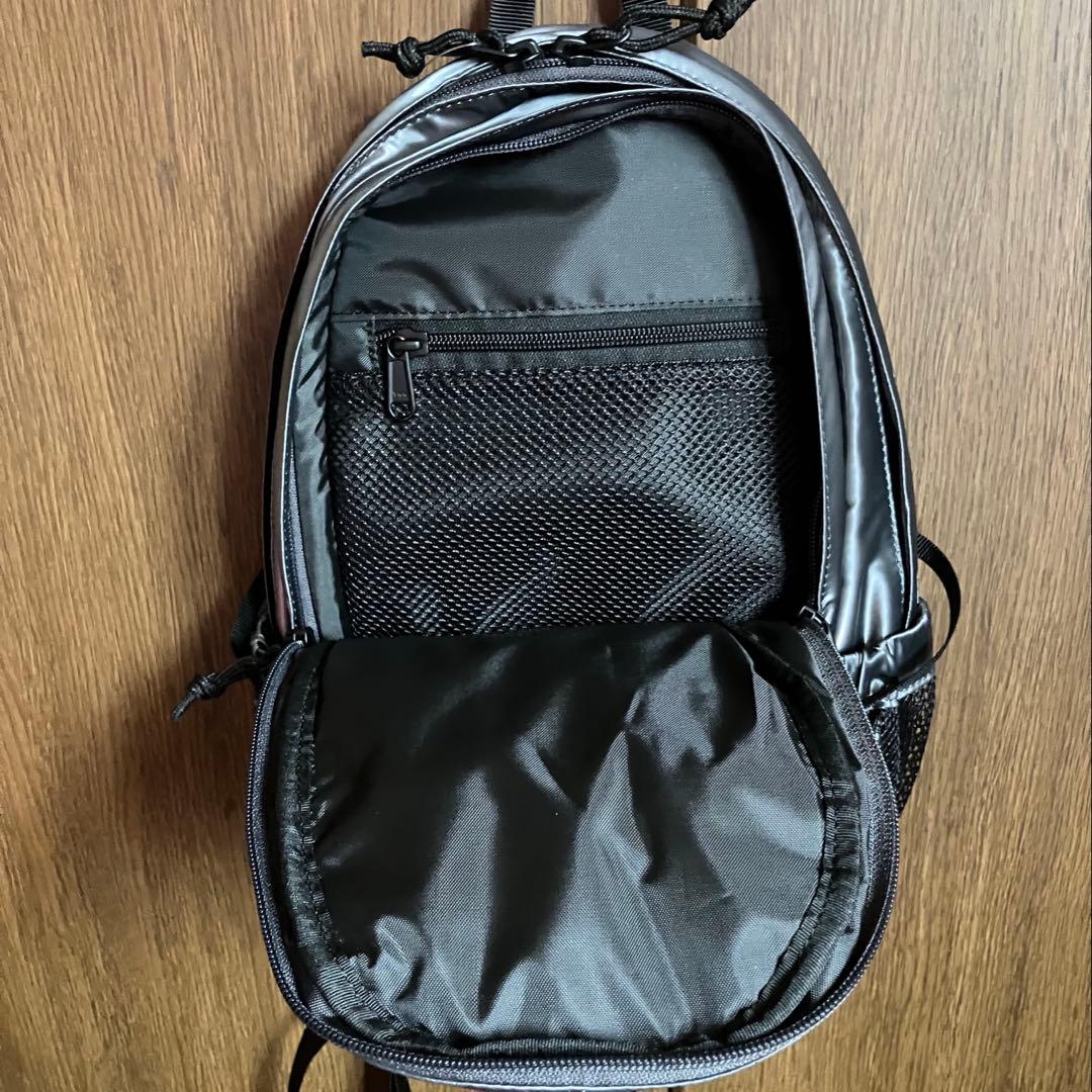 新品未使用 正規品　ノースフェイス　スーパーワンウェイ　バッグ　シルバーグレー