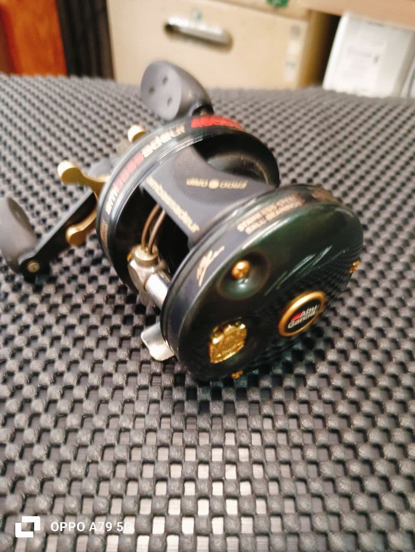 新品アブガルシア アンバサダー 4600C グリーン イマカツモデル