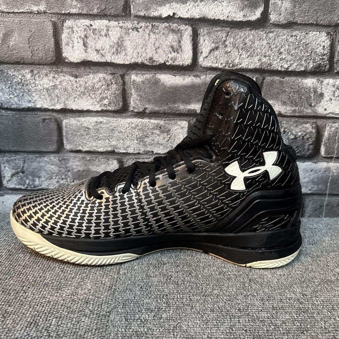 アンダーアーマー バスケットボールシューズ 28.5