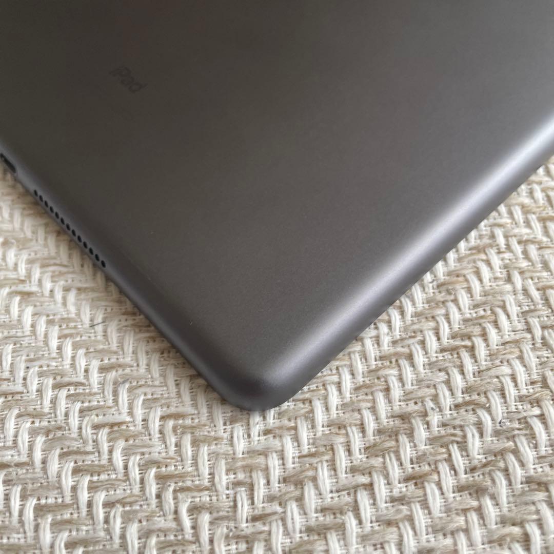 Apple iPad 第7世代 cellular 32GB スペースグレー