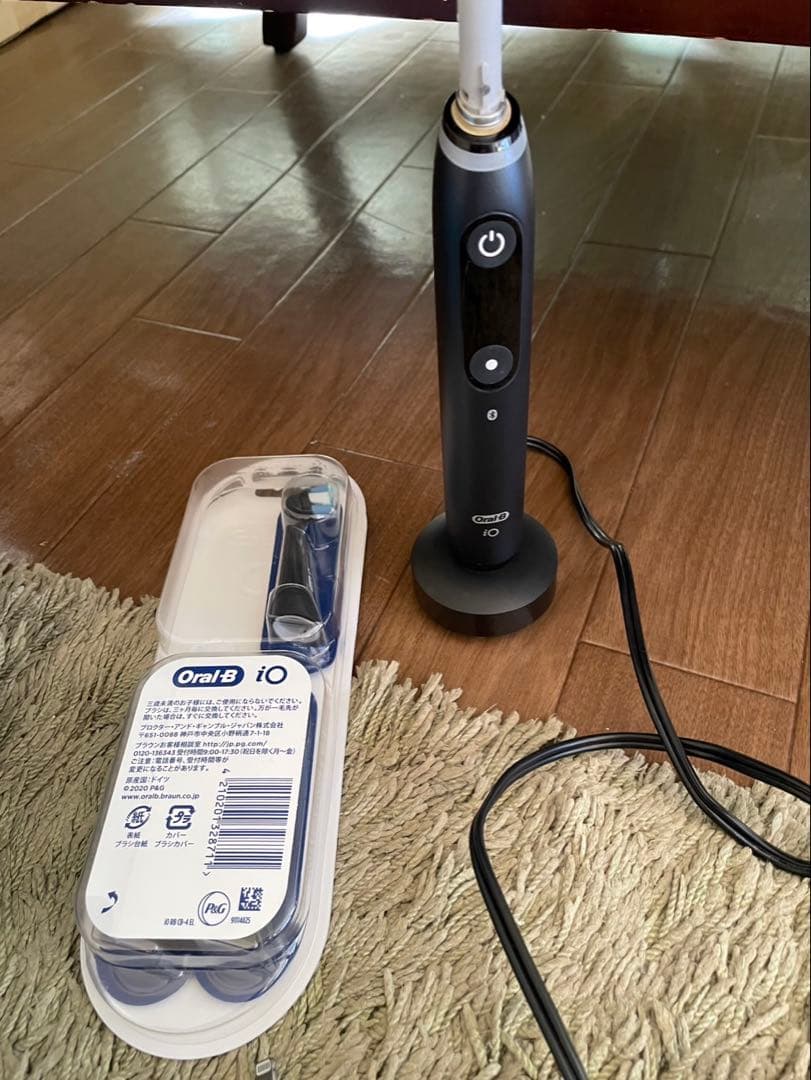 Oral-B iO7 電動歯ブラシ本体 ブラック 替えブラシ付き