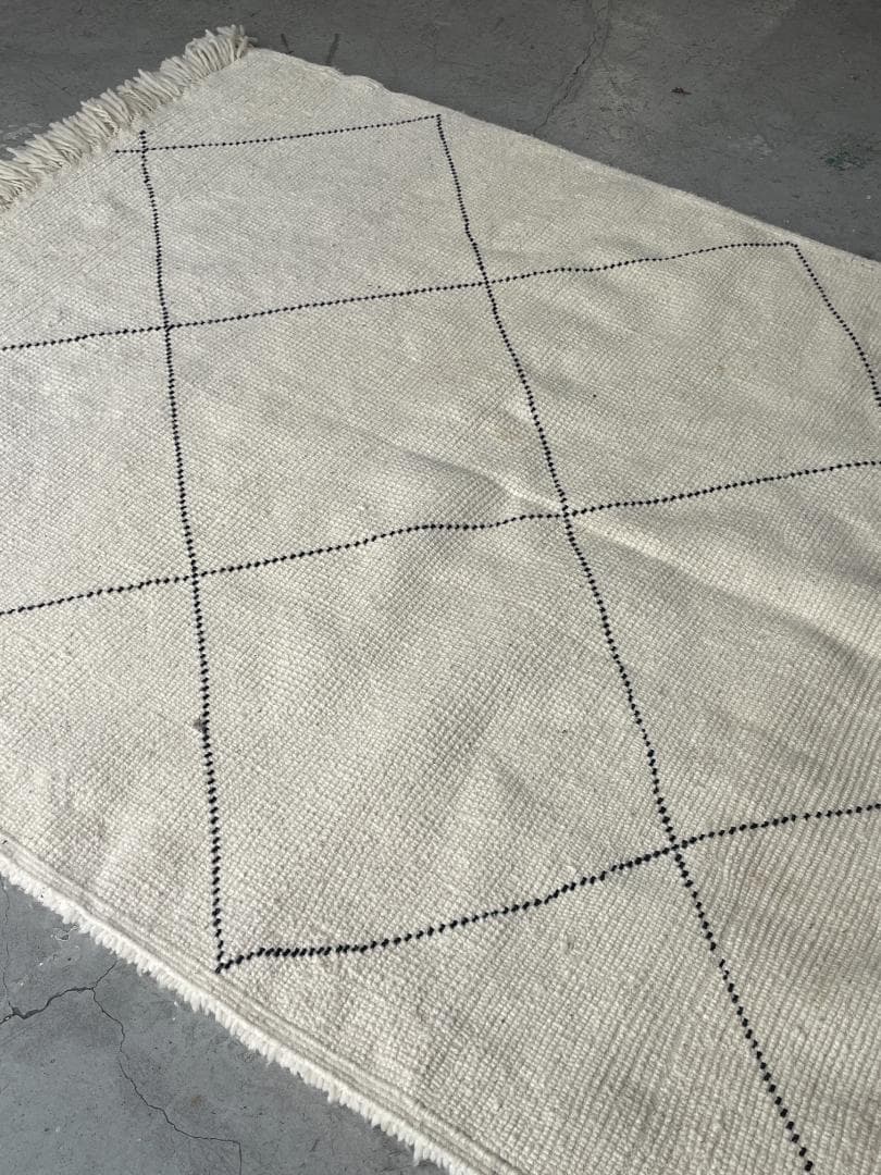 【Vintage Rug】184cm ×153cm　ベニワレン　ベルベル人