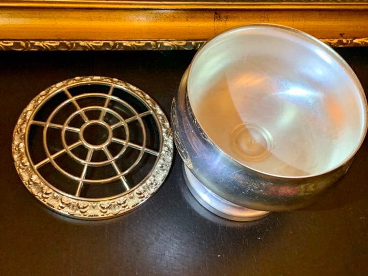 英国 アンティーク　IANTHE フラワー/ローズボウル・ベース/花器　銀メッキ