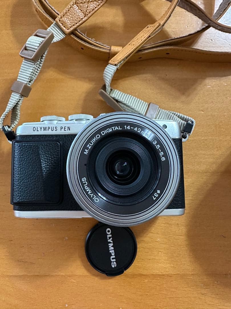 OLYMPUS PEN Lite E-PL7 シルバー EZレンズキット