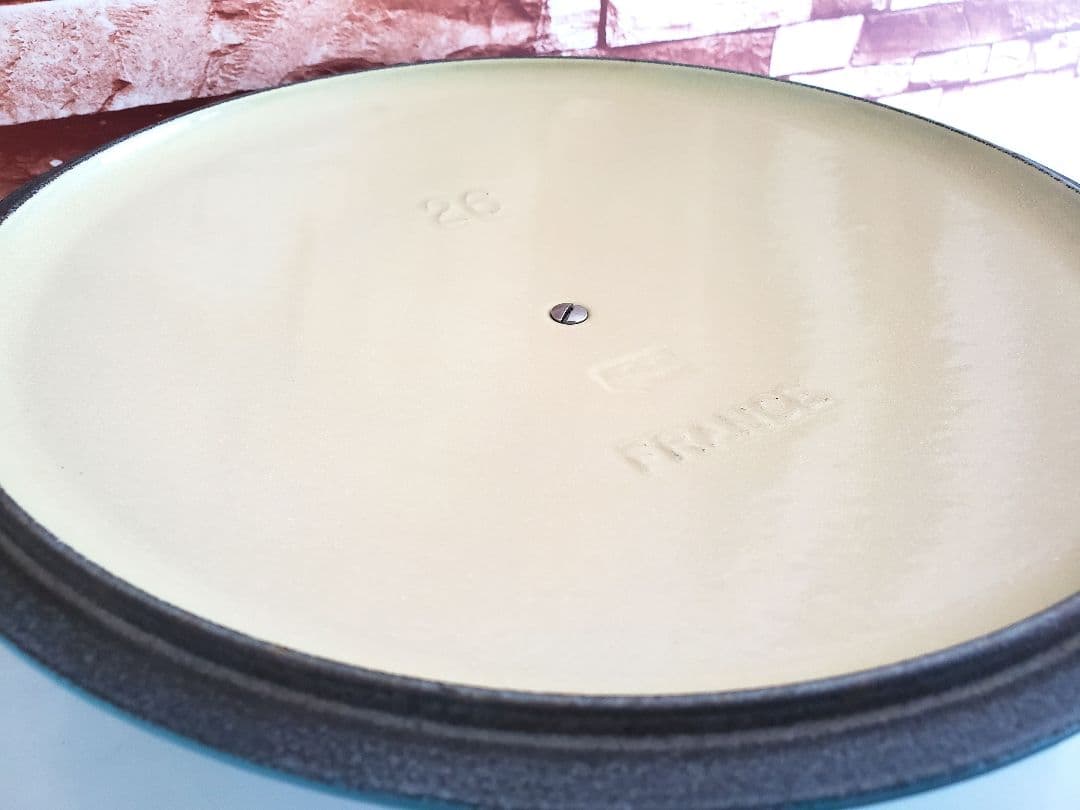 【良品】ル・クルーゼ　ココットロンド　26㎝