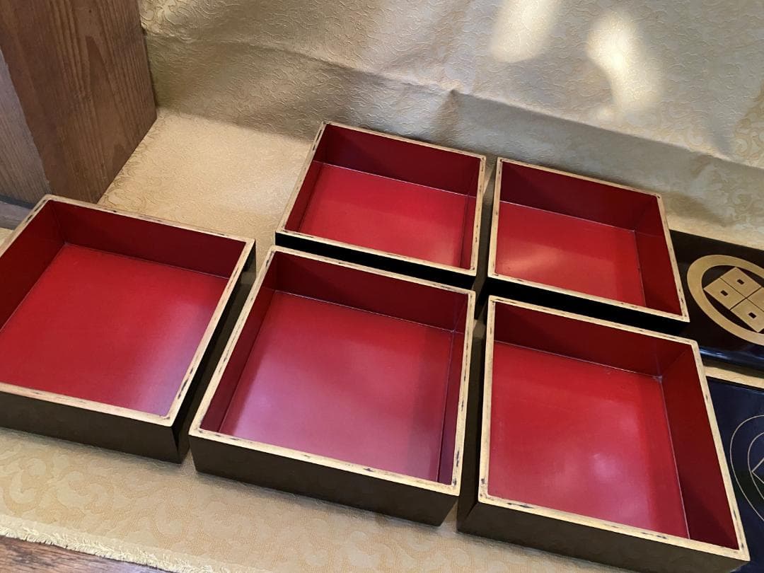 輪島塗 五段重箱 家紋入 重箱 共箱付き 木製 漆器 金彩