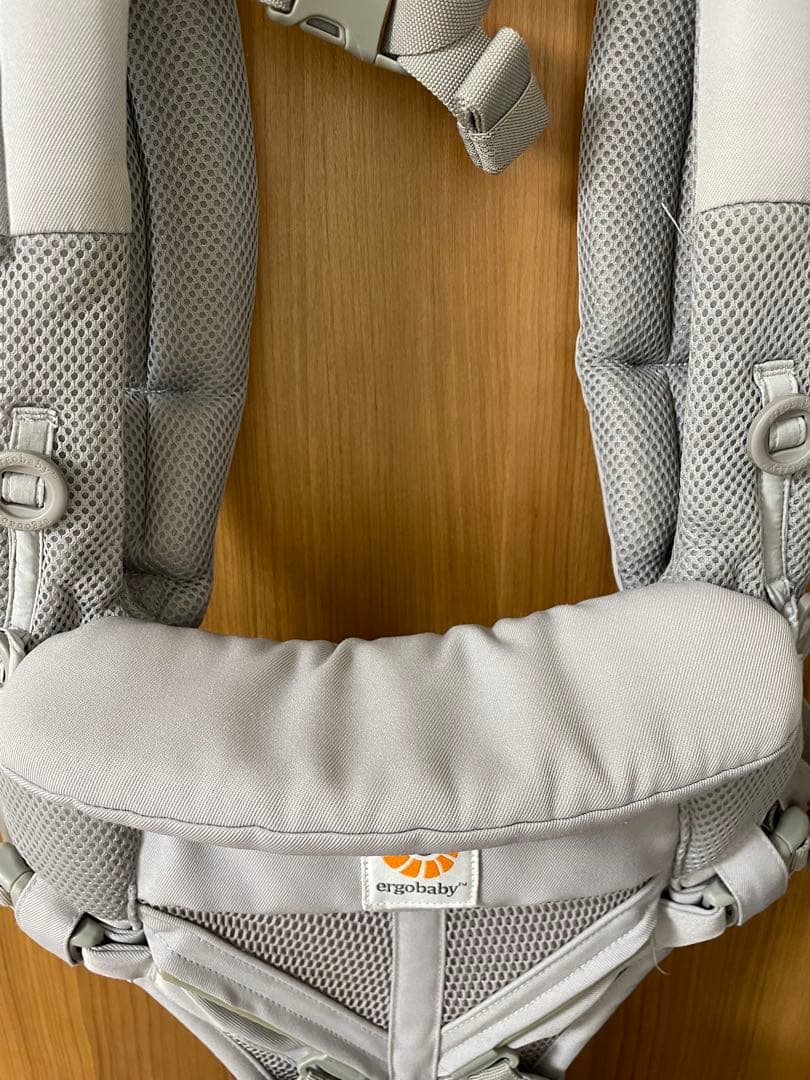 ergobaby OMNI 360 抱っこ紐 グレー　エルゴ　エスメラルダ