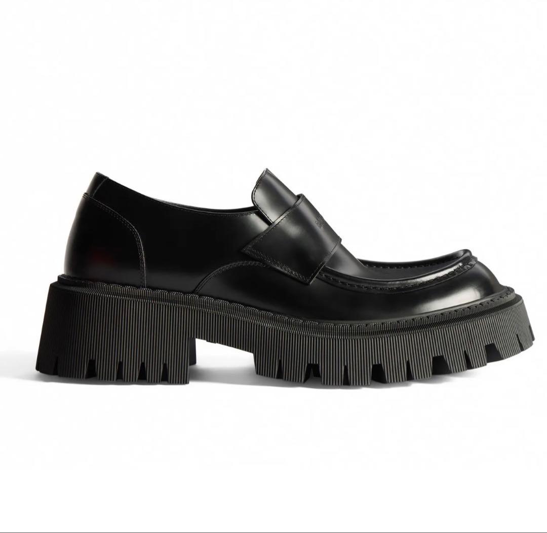 BALENCIAGA 23FWブラック カーフスキン　チャンキーローファー厚底