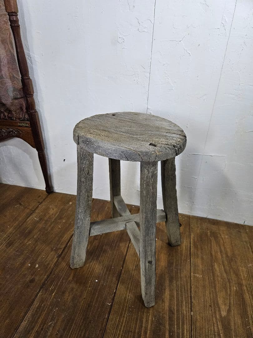 日本のアンティーク 古い木のスツール 丸椅子 チェア 花台 フラワースタンド