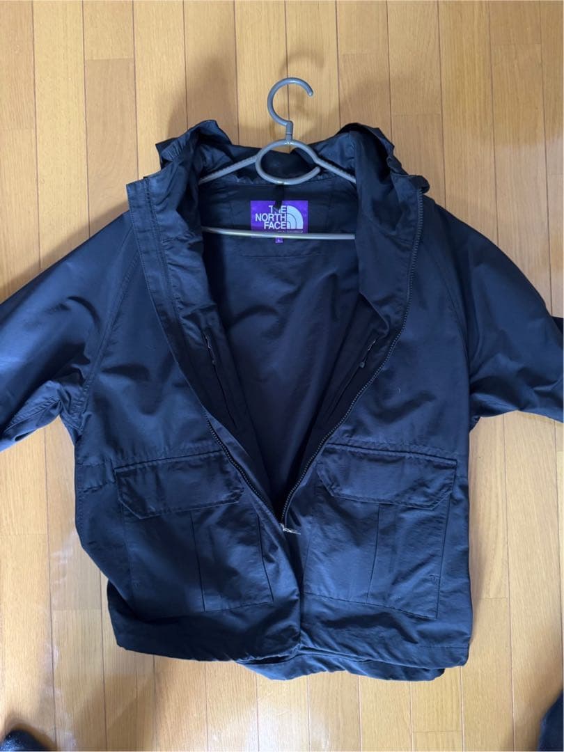 THE NORTH FACE ブラックナイロンジャケット