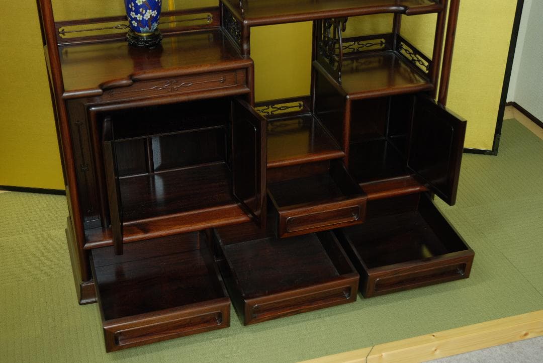 唐木家具　飾り棚
