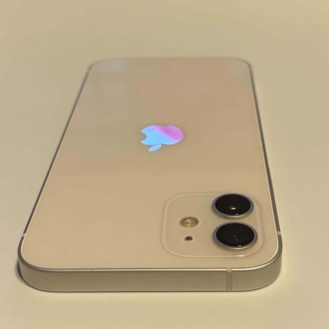 【美品】iPhone 12 ホワイト 256GB SIMロック解除済初期化済み