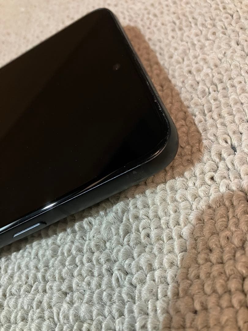 pixel8 中古品1年半使用(au)