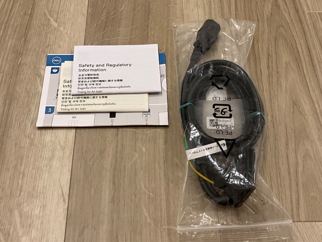 m*i様 Dell製 27 4K UHD USB-C モニター S2722QC