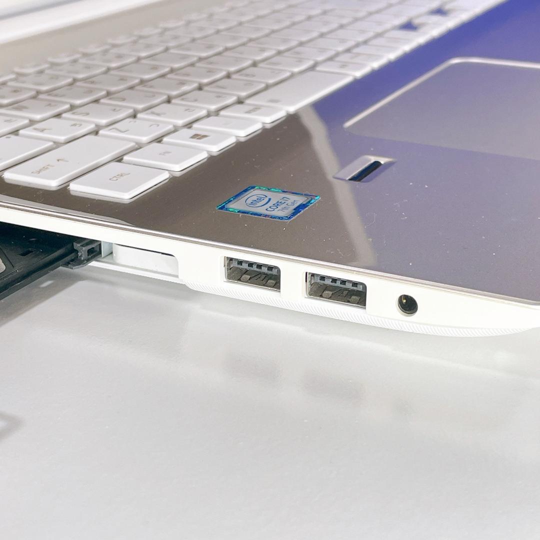 Corei7＆バッテリー良好✨ブルーレイ✨ゴールドWin11ノートパソコンカメラ