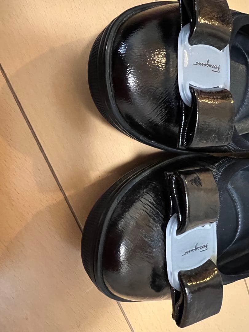 フェラガモ 23cm 黒　フラットシューズ　パンプス　入学式　ドリー