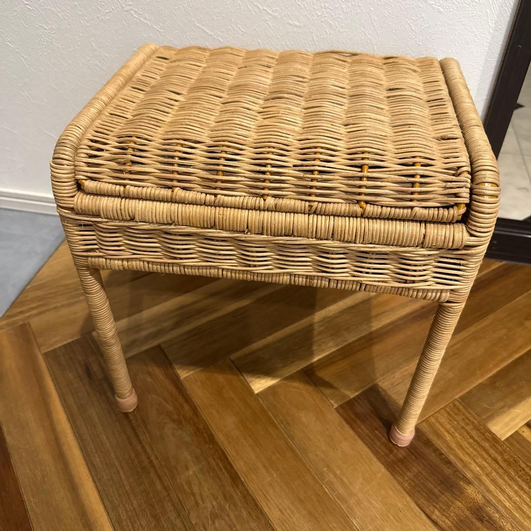 Olli Ella（オリエラ）STORIE STOOL natural