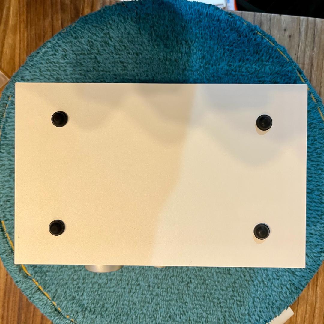 Tivoli Audio MODEL THREE 時計付きラジオ