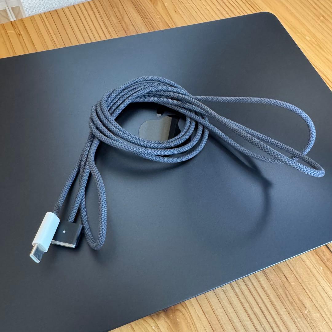 MacBook Air 本体 13インチ　M2 ミッドナイト