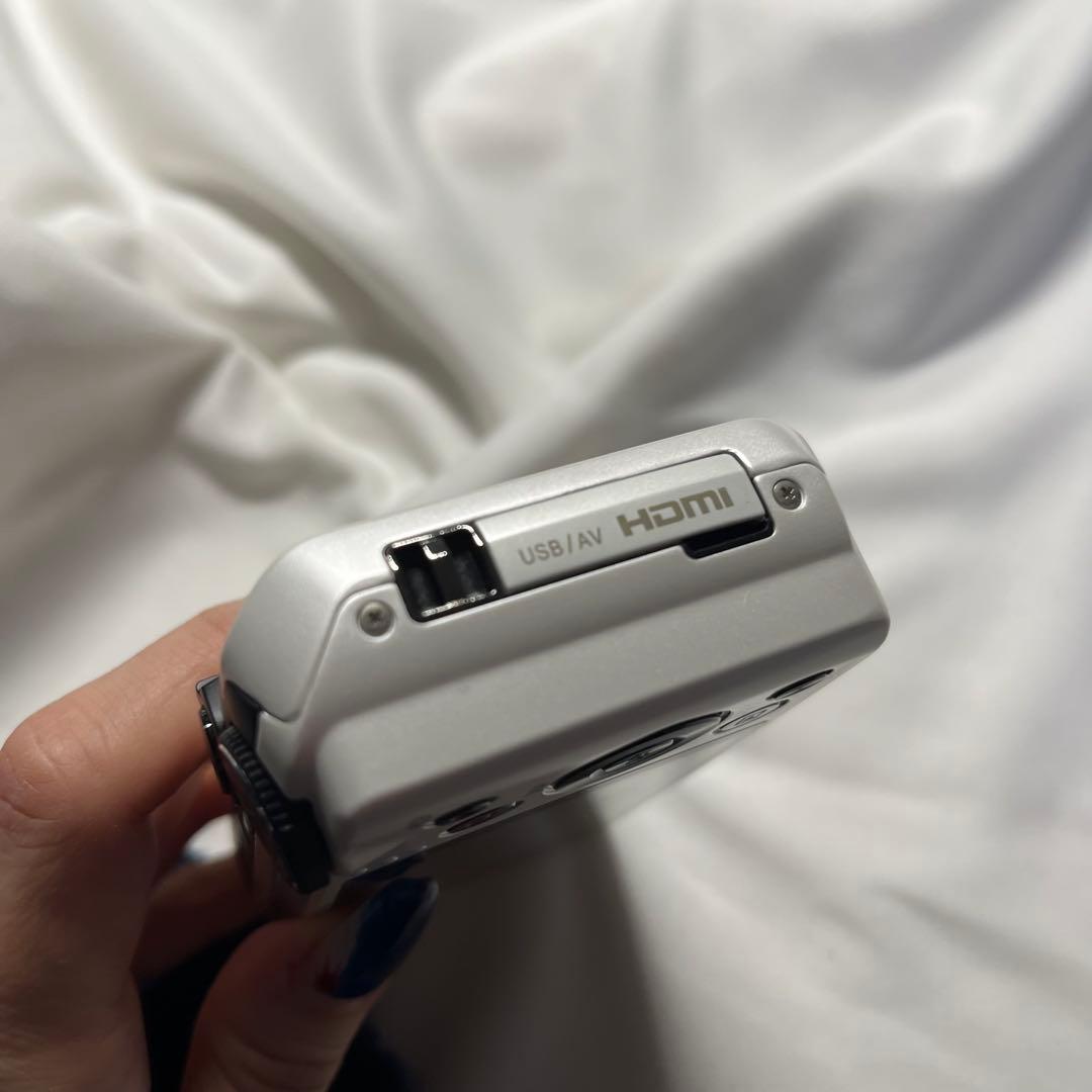 CASIO コンパクトデジタルカメラEXILIM EX-ZR300【美品】