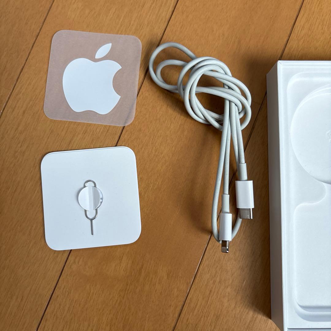 iPhone SE (第3世代) ミッドナイト本体、箱、 ケーブル、SIMピン