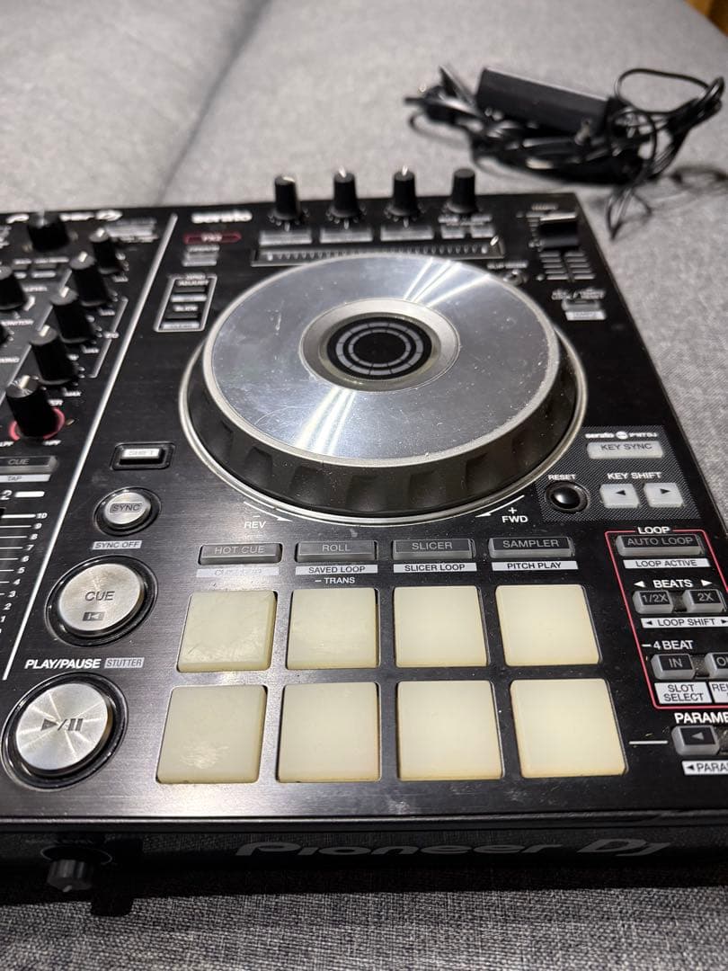 Pioneer DJ DDJ-SR2 コントローラー