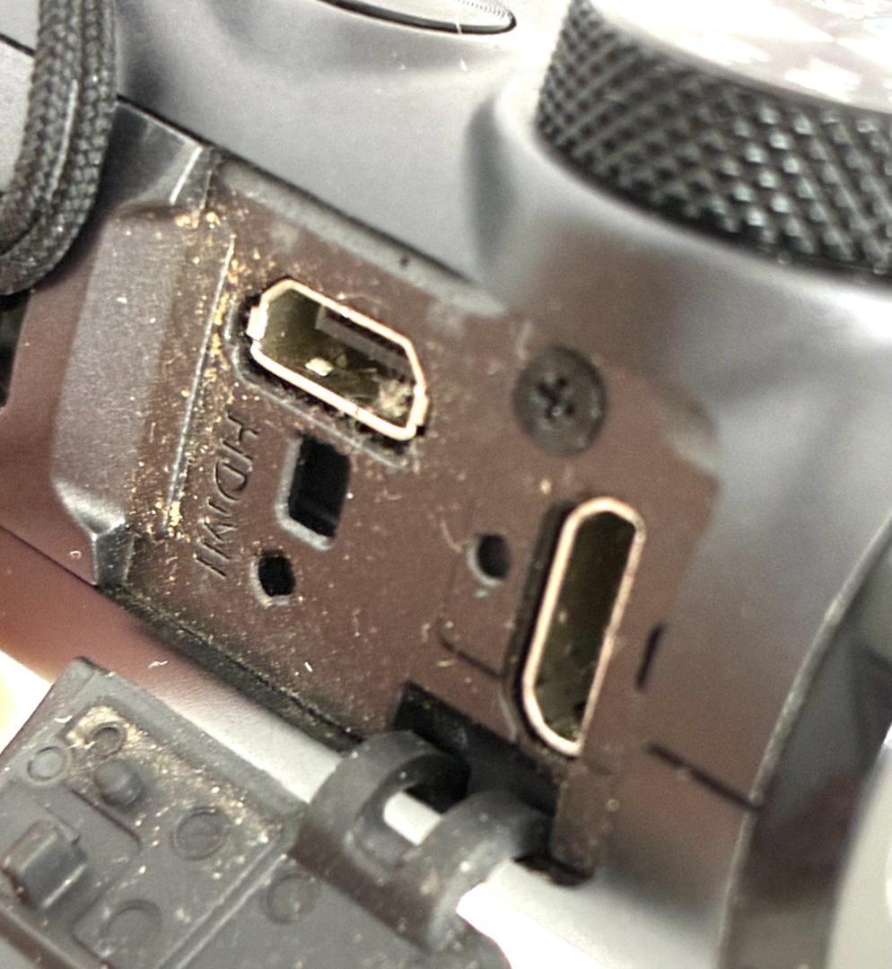 25K12-090 キャノン SX720HS デジカメ 通電確認済 液晶割れ有り