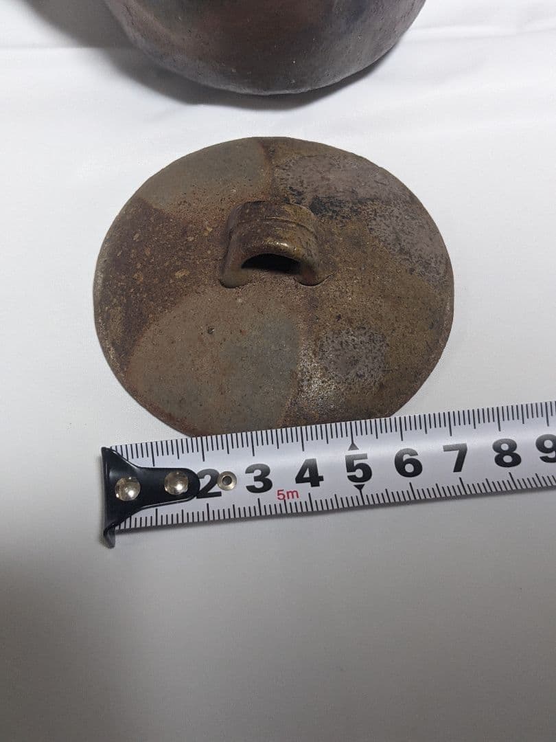 宝瓶（陶印あり）箱なし、説明書なし。