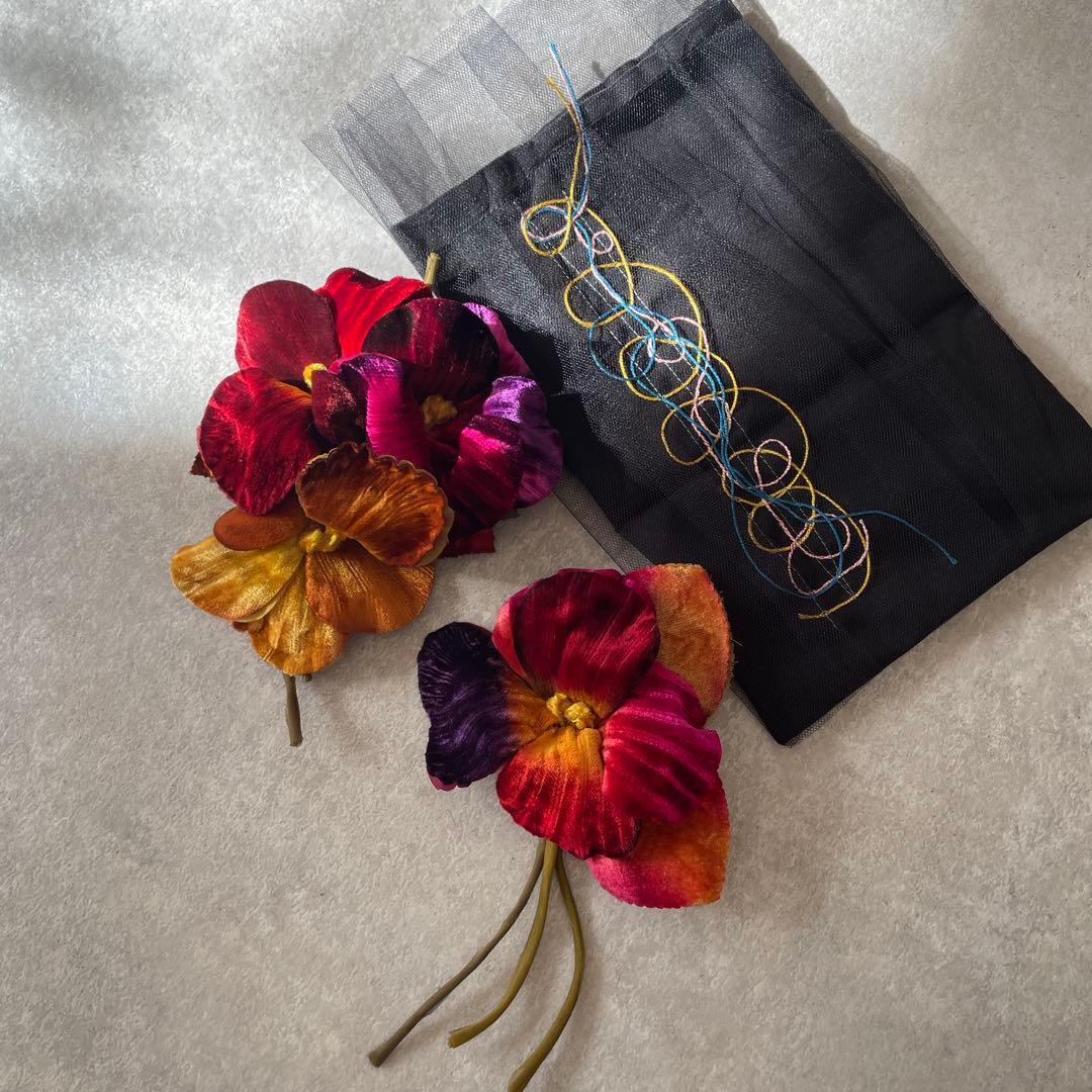 【定価4万】作家さんの一点物 ベルベットのコサージュ2個セット