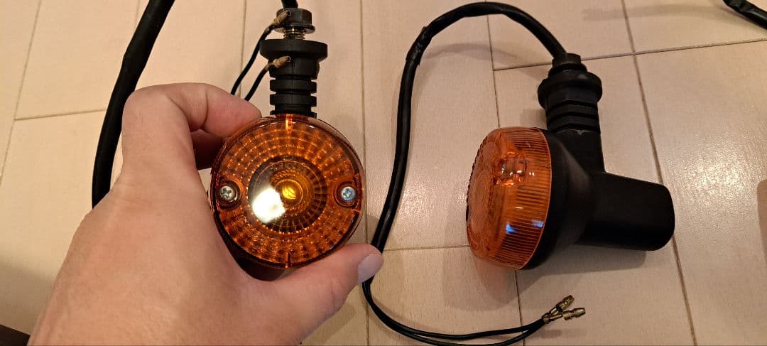 専用　250tr キャブ車マフラー　ウィンカー　テールランプ