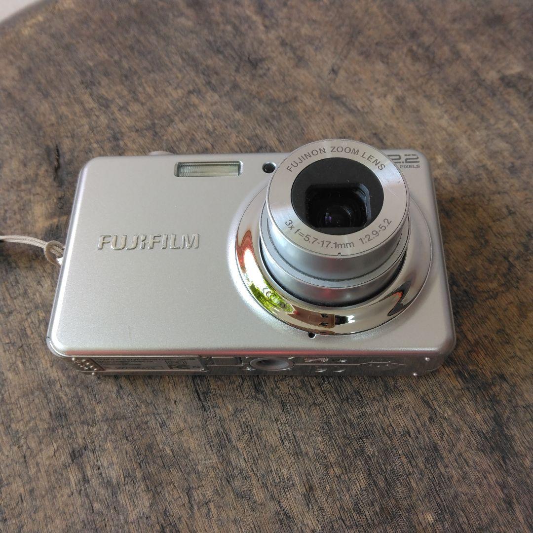 動作確認済み FUJIFILM FINEPIX J30 コンパクトデジタルカメラ
