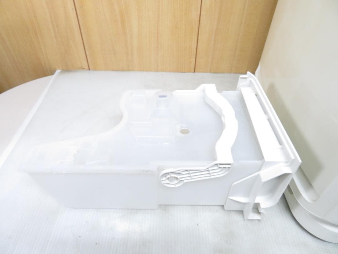 ダイキン クリアフォースZ 除加湿空気清浄機 MCZ70S-W 一部ボタン訳あり