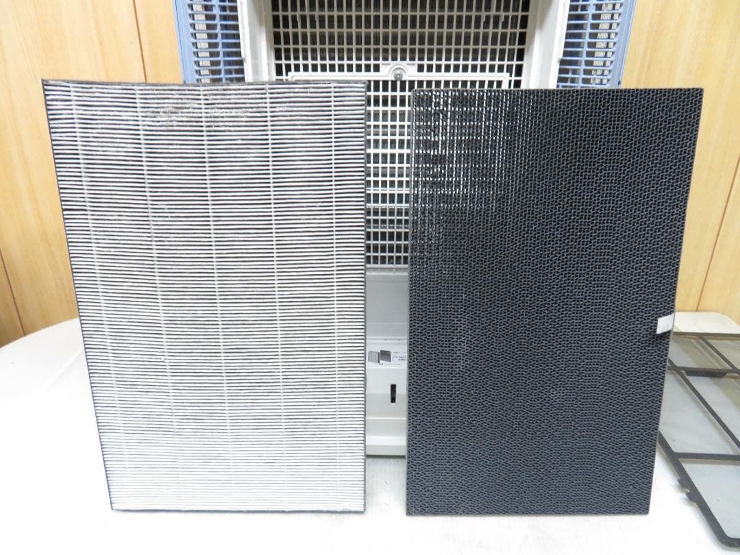 ダイキン クリアフォースZ 除加湿空気清浄機 MCZ70S-W 一部ボタン訳あり