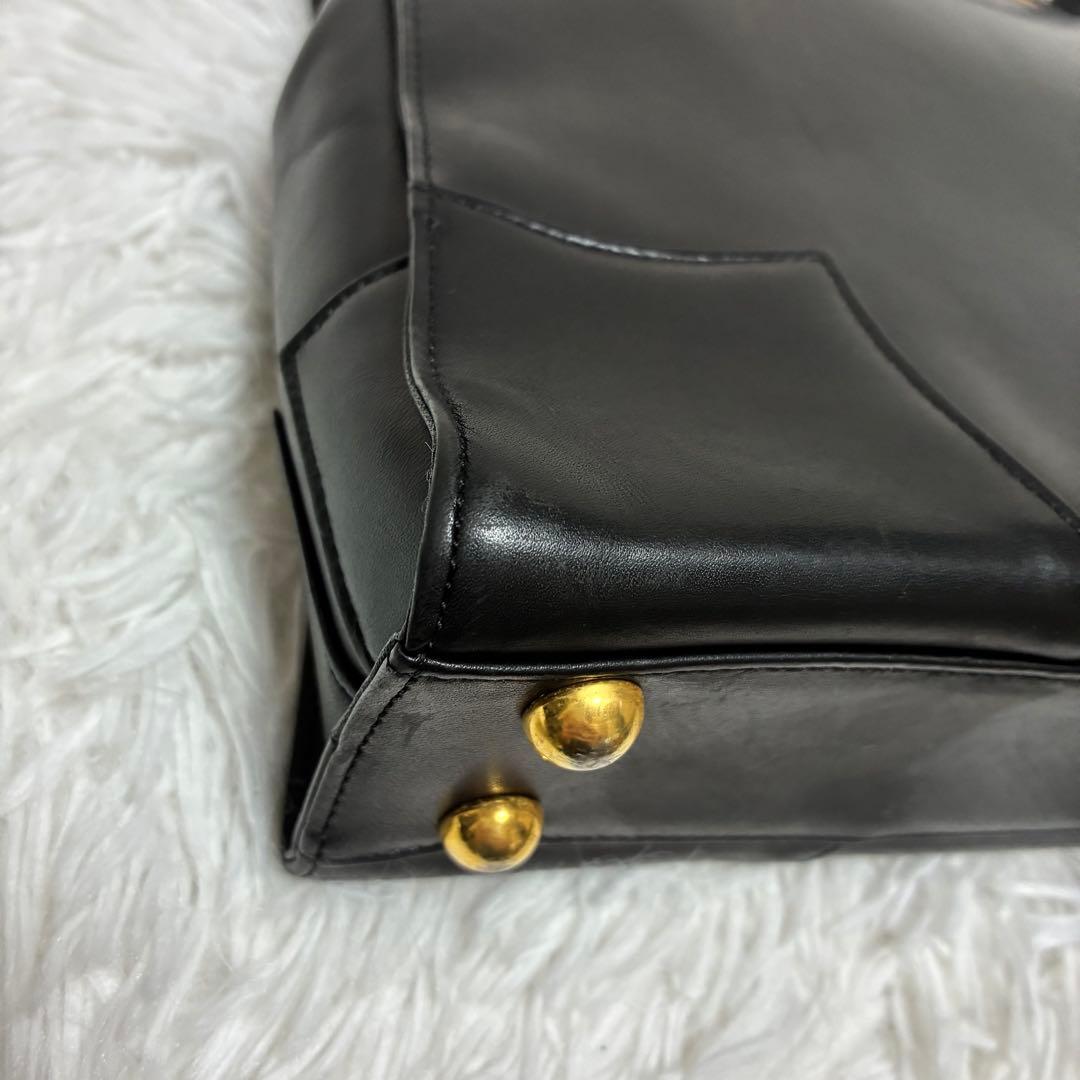 ヴィヴィアンウエストウッド　ビジネスバッグ　金オーブ　ブラック　レザー