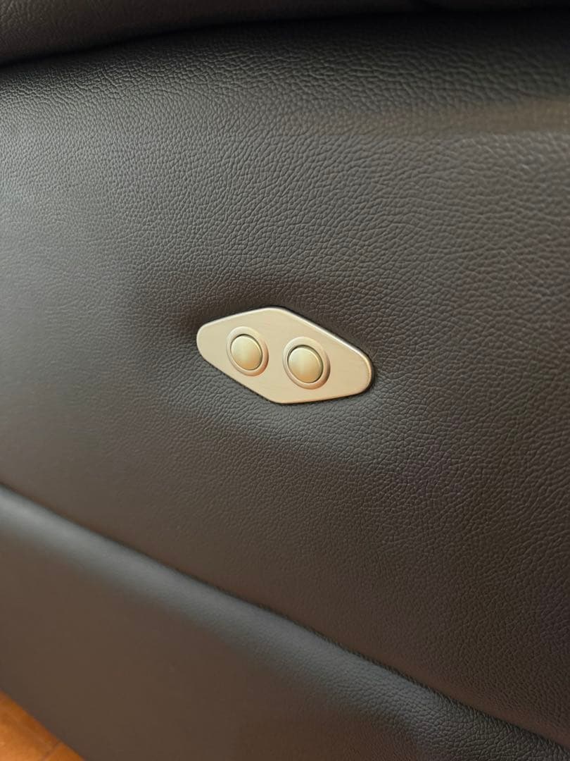 【最終価格】ニトリ電動リクライニングチェア 本革(一部合皮) (コンフェBK)