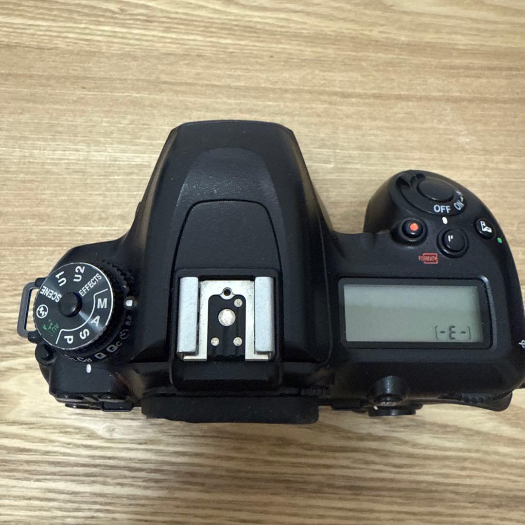 Nikon d7500 ボディのみ　バッテリー付き