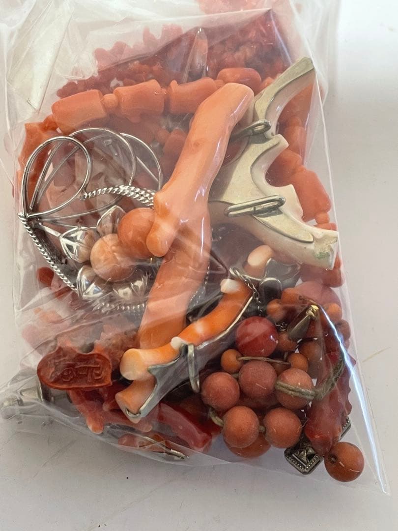 赤珊瑚　玉　ネックレス色々　袋入リ約129g