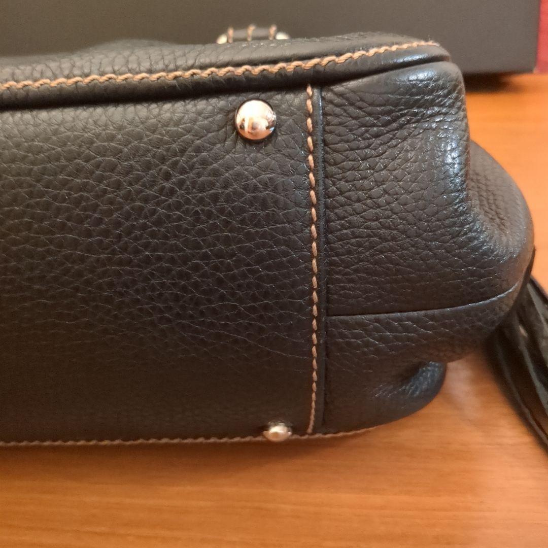 CHANEL 黒 レザーハンドバッグ