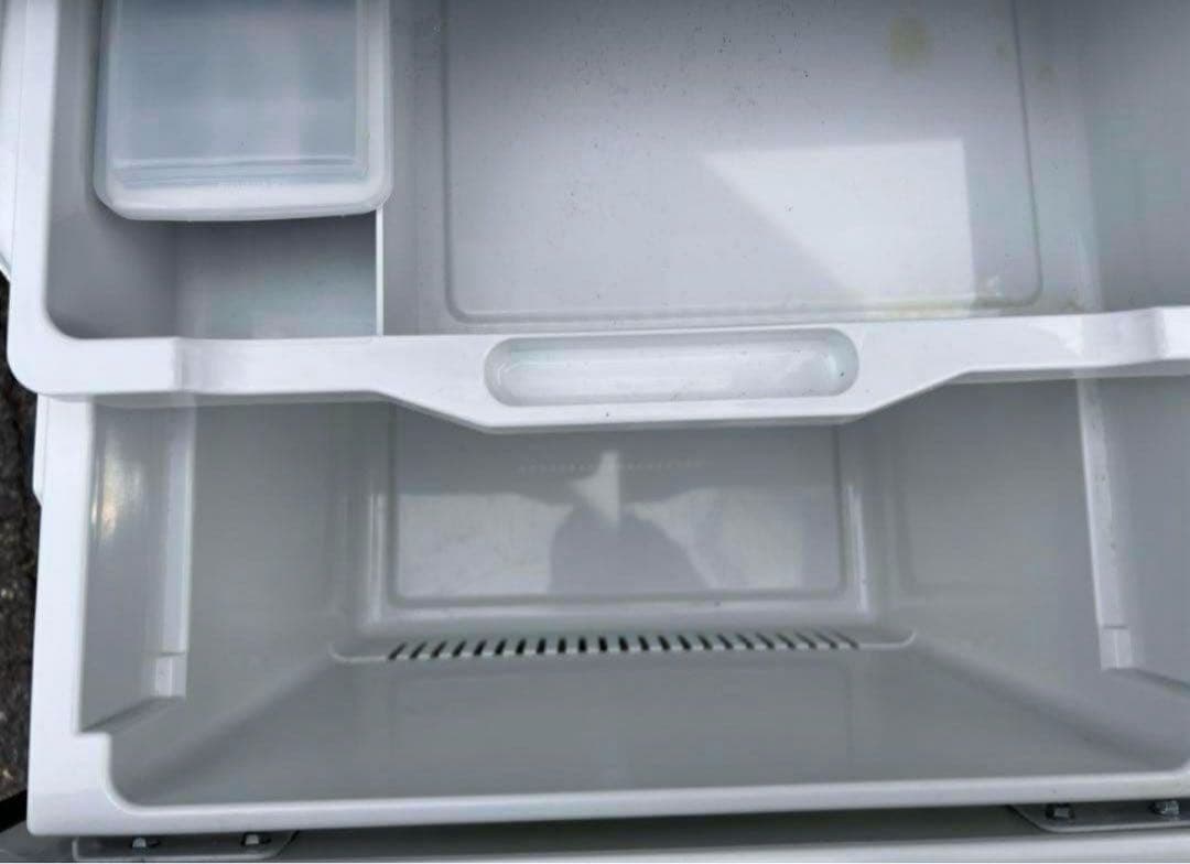 2018年式 282L Hisense 3ドア冷蔵庫 HR-G2801BR