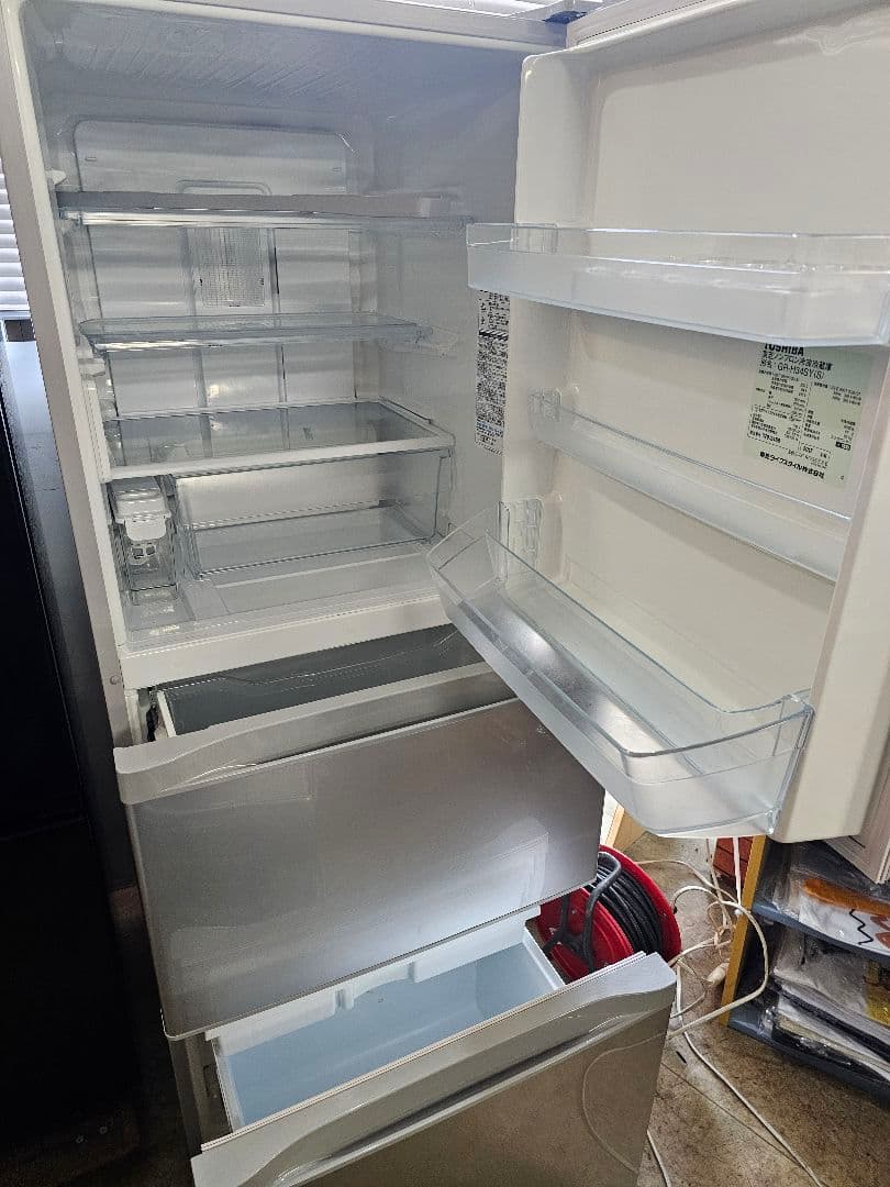 仙台～美品！ファミリー向け3ドア冷蔵庫/自動製氷機能/330㍑/GR-H34SY