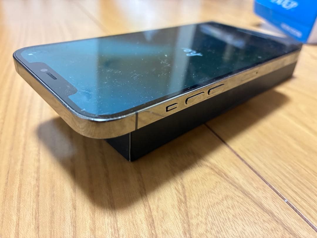 ユ*キ様 iPhone12 ProMax 256gb 背面割れ