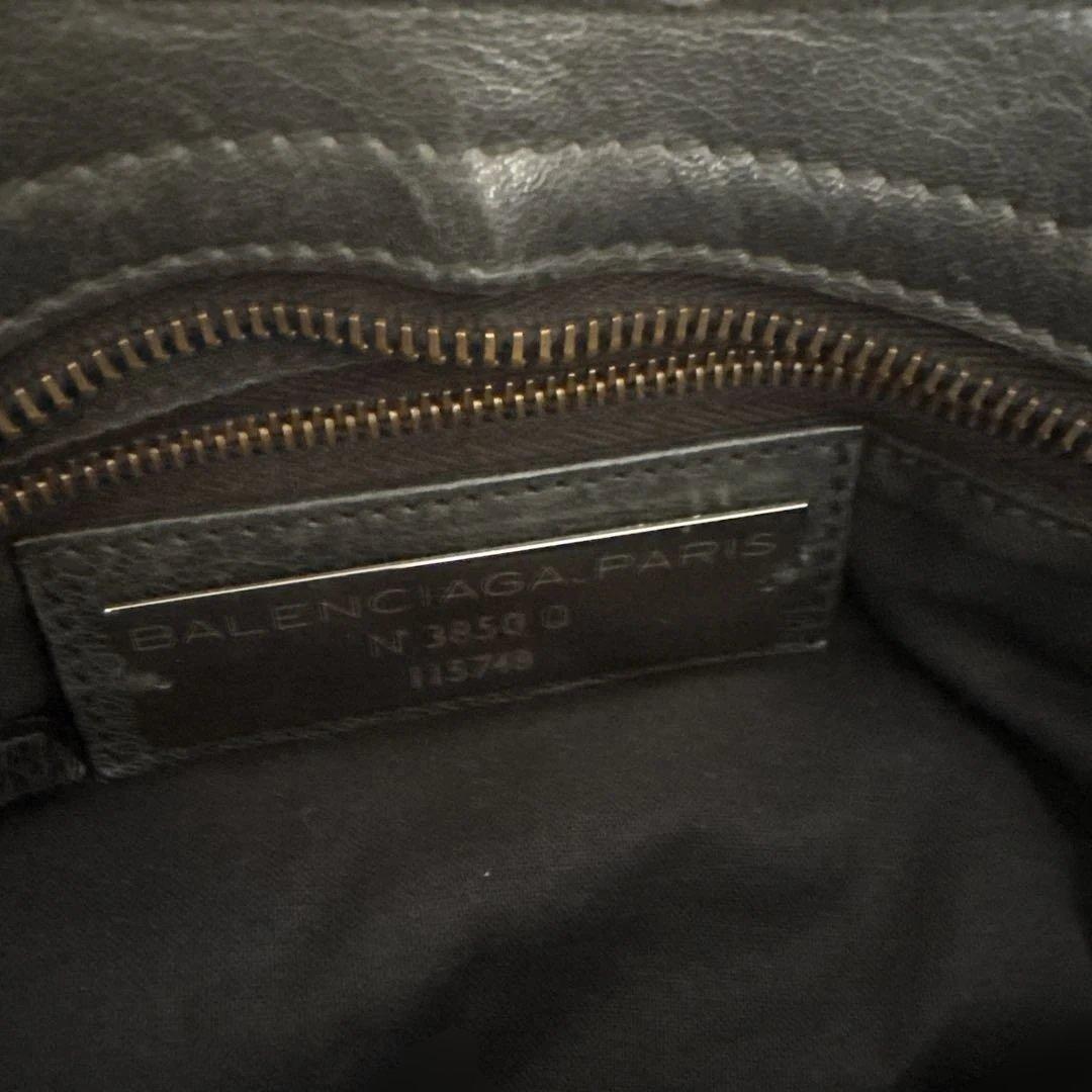バレンシアガ ブラックレザー ハンドバッグ