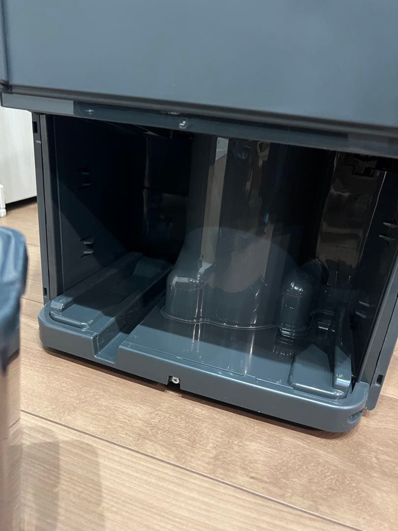 アイリスオーヤマ　除湿機　IJH-L160-H