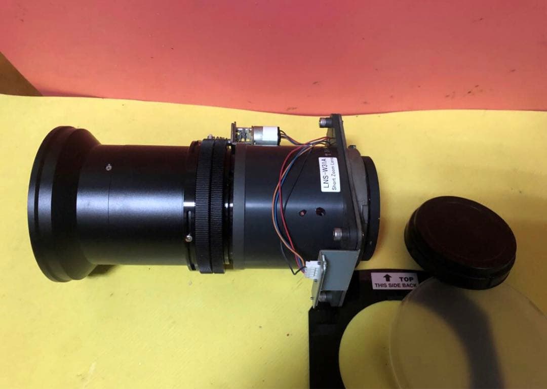 SANYO LP-XP200L xp56等用短焦点ズームレンズ　LNS-W31A