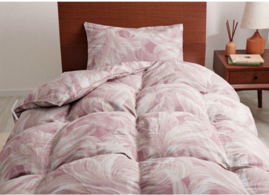 クイーンsizeモリリン抜群の暖かさ！日本製！ホワイトダウン蓄熱羽毛掛 けふとん