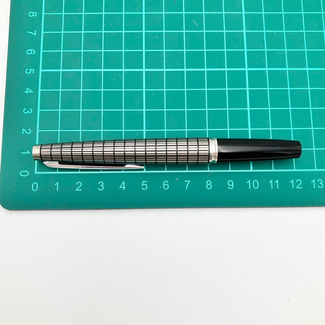 PILOT　パイロット 万年筆　Elite　エリート 格子柄　18Kー750　F